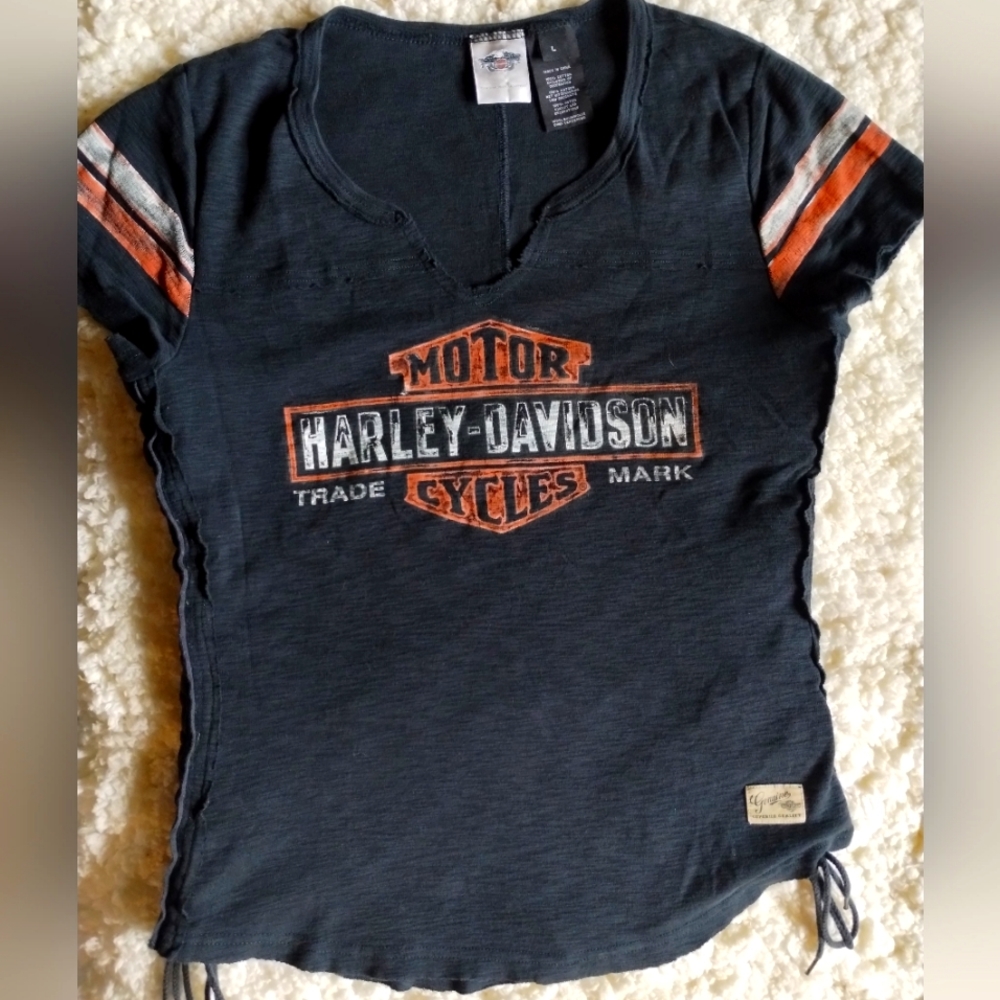 Womens black Harley shirt lg